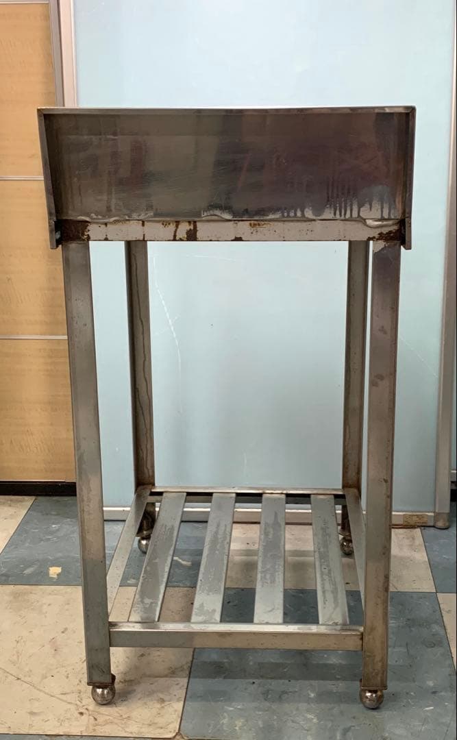 業務用ステンレス作業台 高さ950㎜×幅500㎜×奥行600㎜ バックガード付