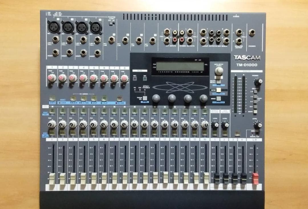 TASCAM【TM-D1000】デジタルミキサー【美品】