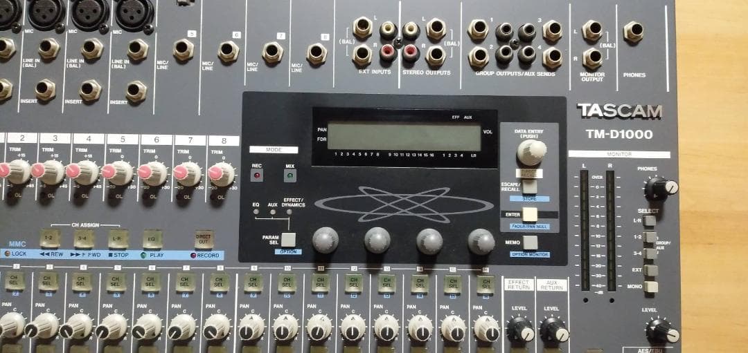 TASCAM【TM-D1000】デジタルミキサー【美品】