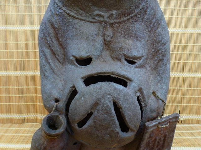 鋳鉄製 タヌキの置物 狸 縁起物 オブジェ 52cm