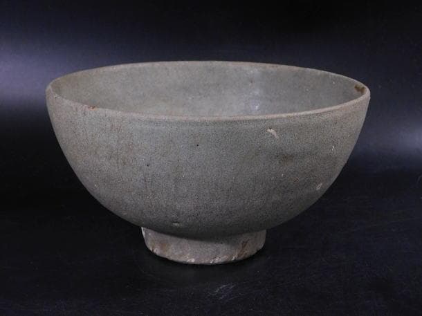 茶道具 会寧 青磁茶碗（時代茶碗）／海上がり・李氏朝鮮】