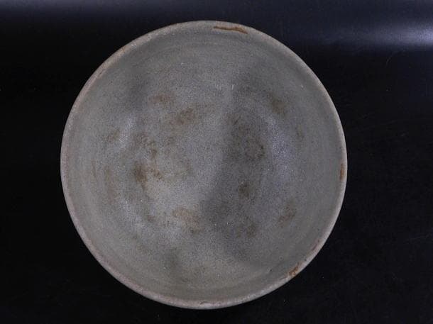 茶道具 会寧 青磁茶碗（時代茶碗）／海上がり・李氏朝鮮】