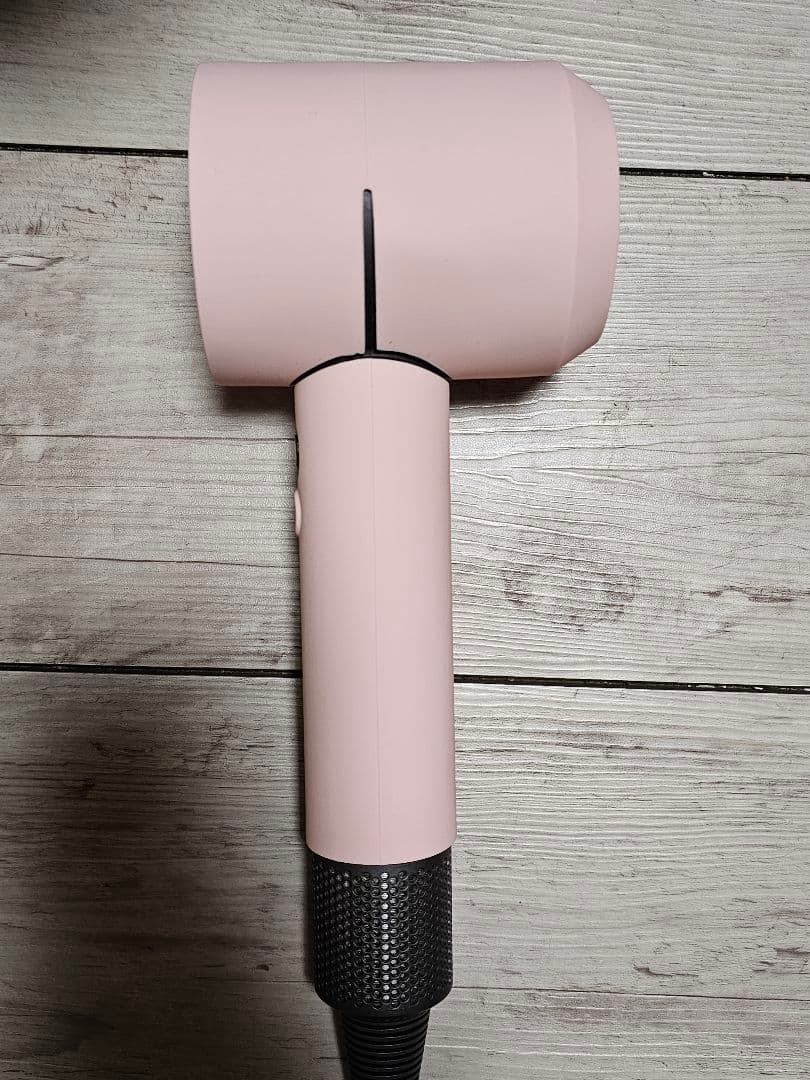 数量限定　新品シリコンカバー付　ダイソン　メンテナンス済み　Dyson hd08