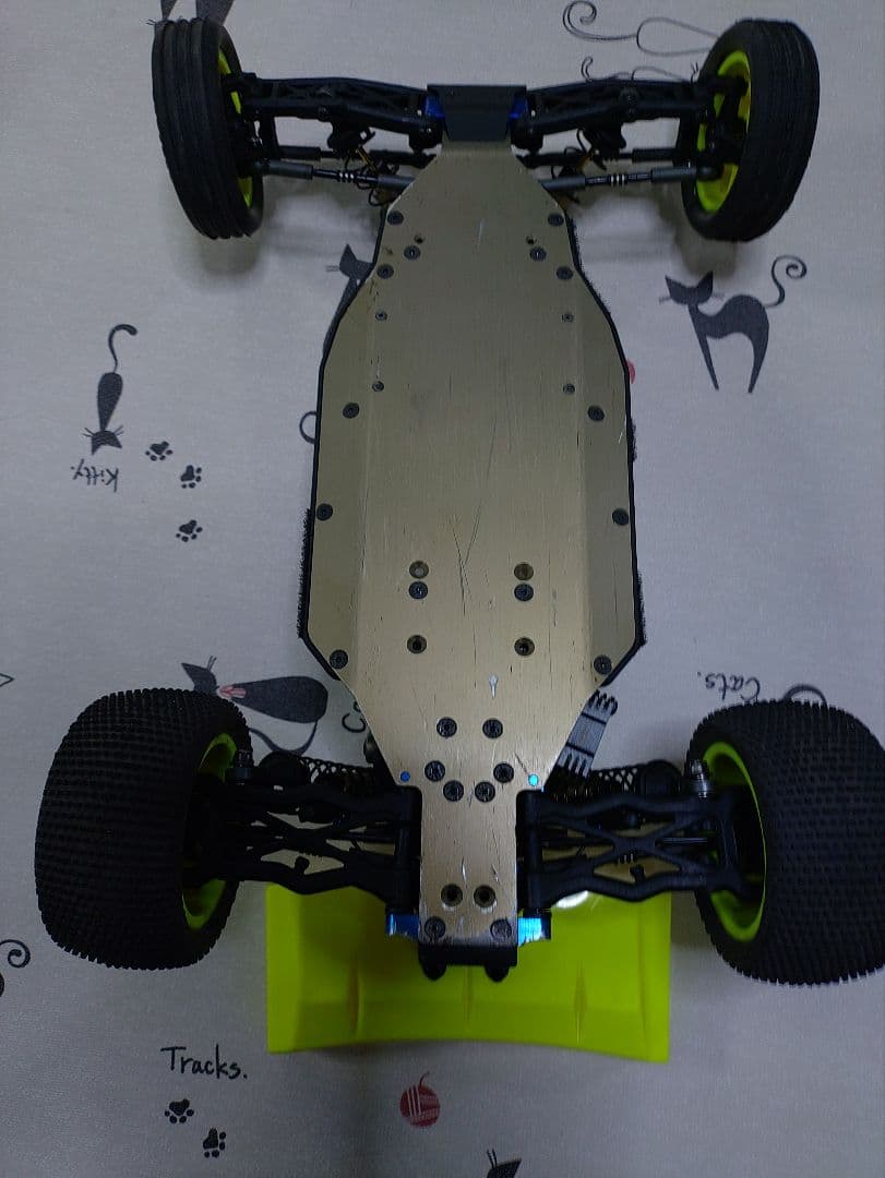 ASSOCIATED/アソシエイテッド B6.4Dダート用　メカ付き