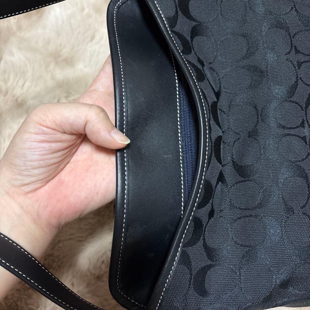 ブラックキャンバスショルダーバッグ