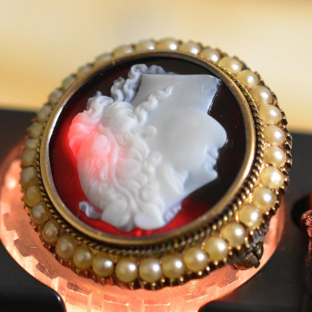 ヤシの木様専用 アンティーク 18金刻印あり 非加熱黒瑪瑙のカメオ