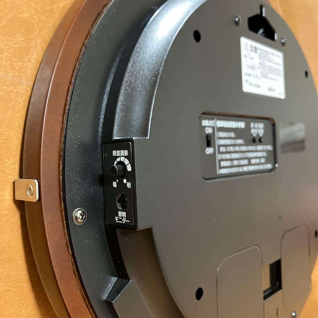 美品 RHYTHM 掛時計 ブラウン枠 リズム 電波 動作確認済 会社 事務所に