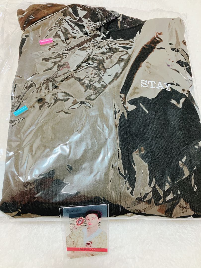 ウルフチャン Stray Kids パーカー フーディー スキズ SKZOO