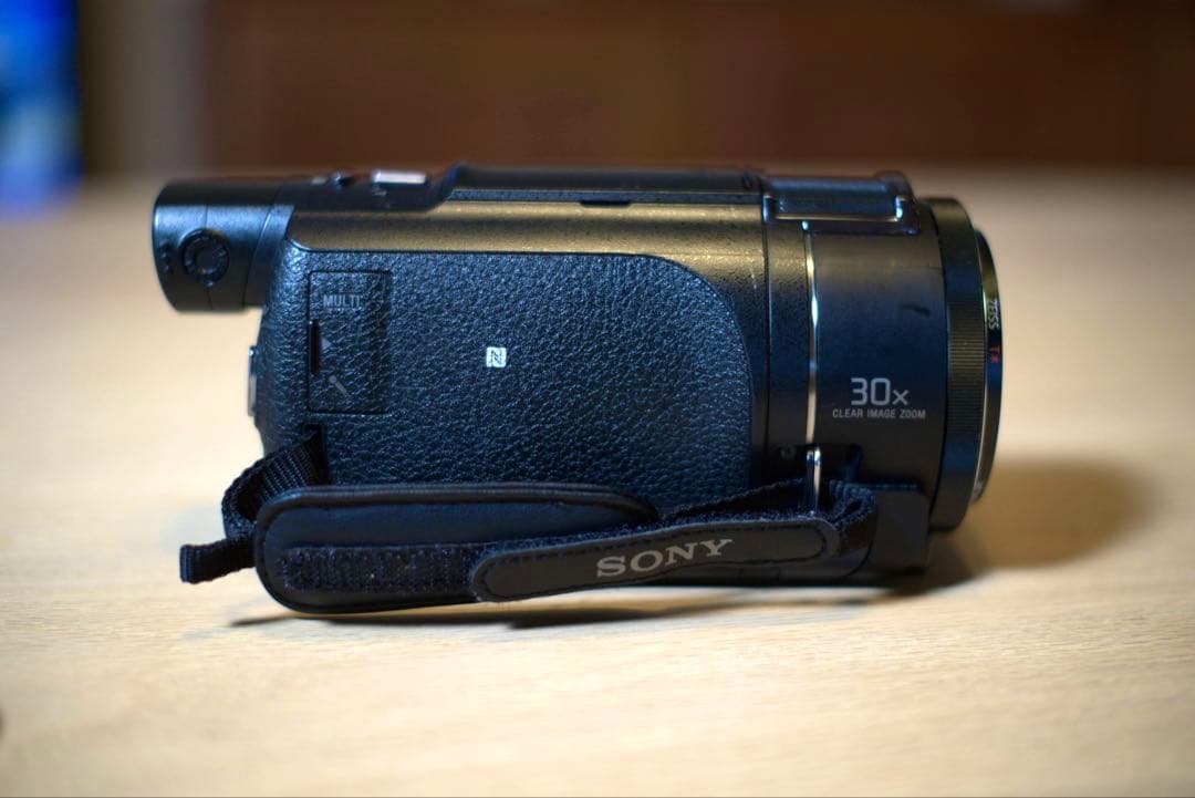 【美品】SONY 4K ビデオカメラ FDR-AC60本体 ZEISSレンズ