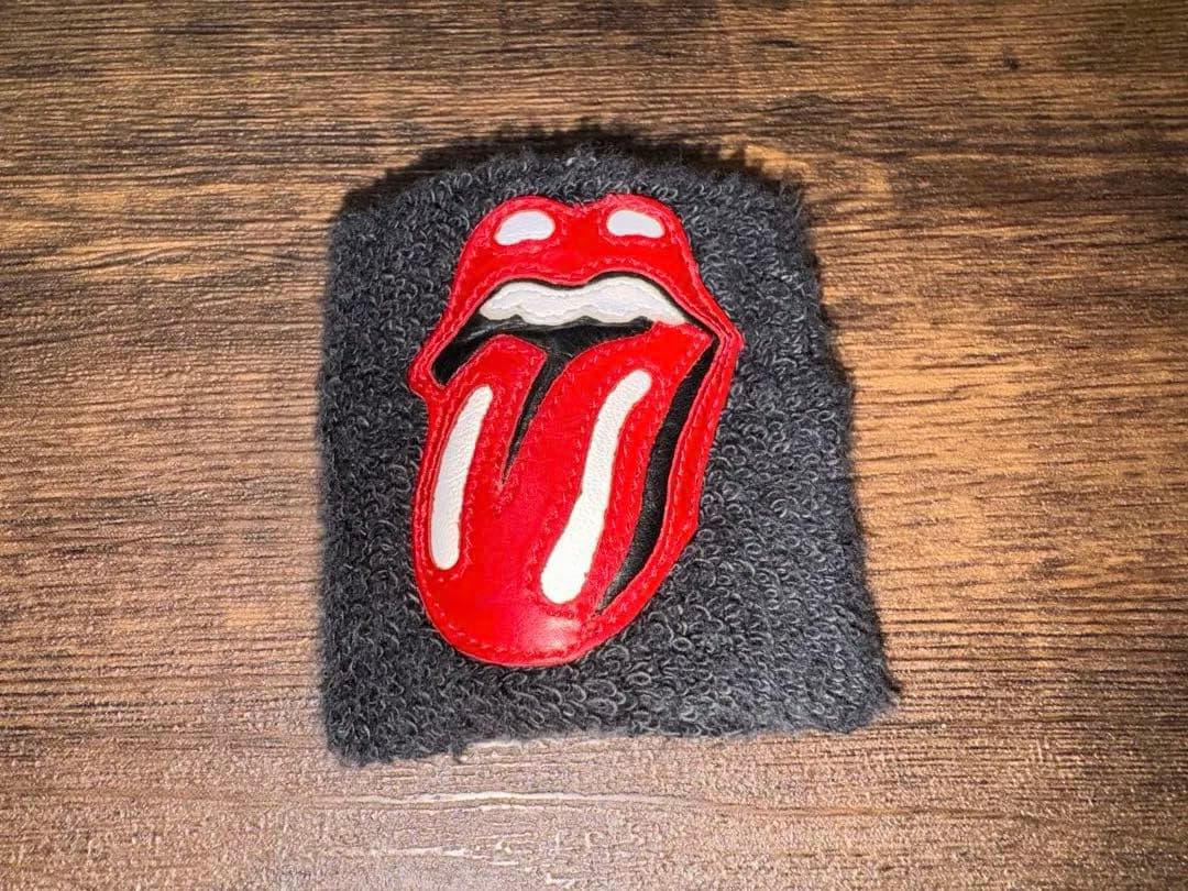 K*i様 クロムハーツ リップアンドタン ローリングストーンズ リストバンド