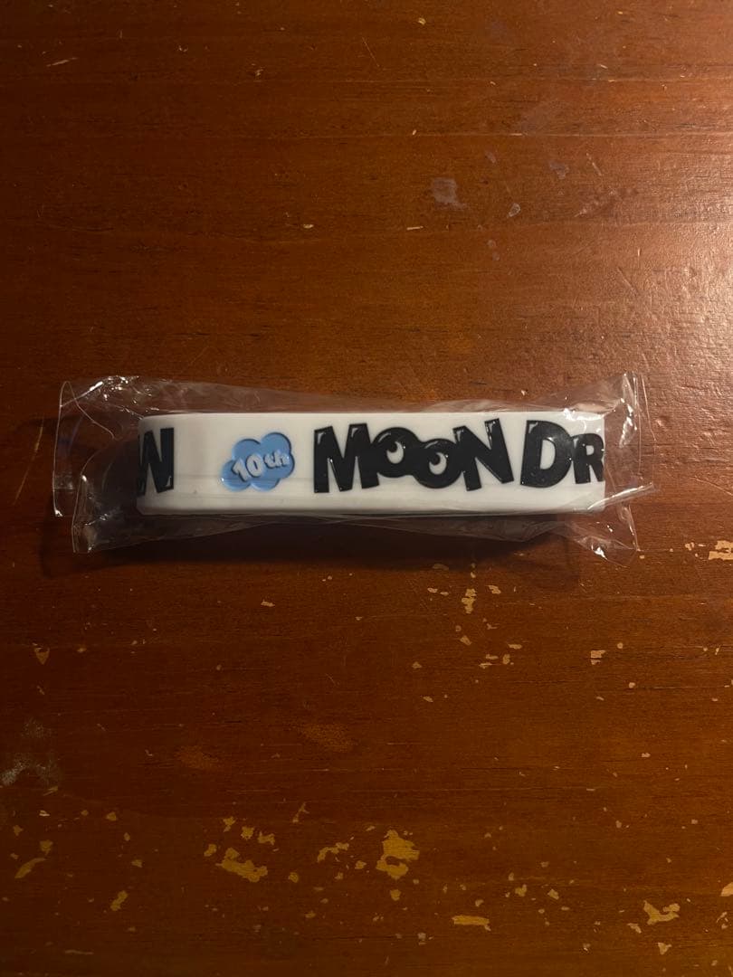即日発送】moondrop ラバーバンド ホワイト 10周年 - メルカリ