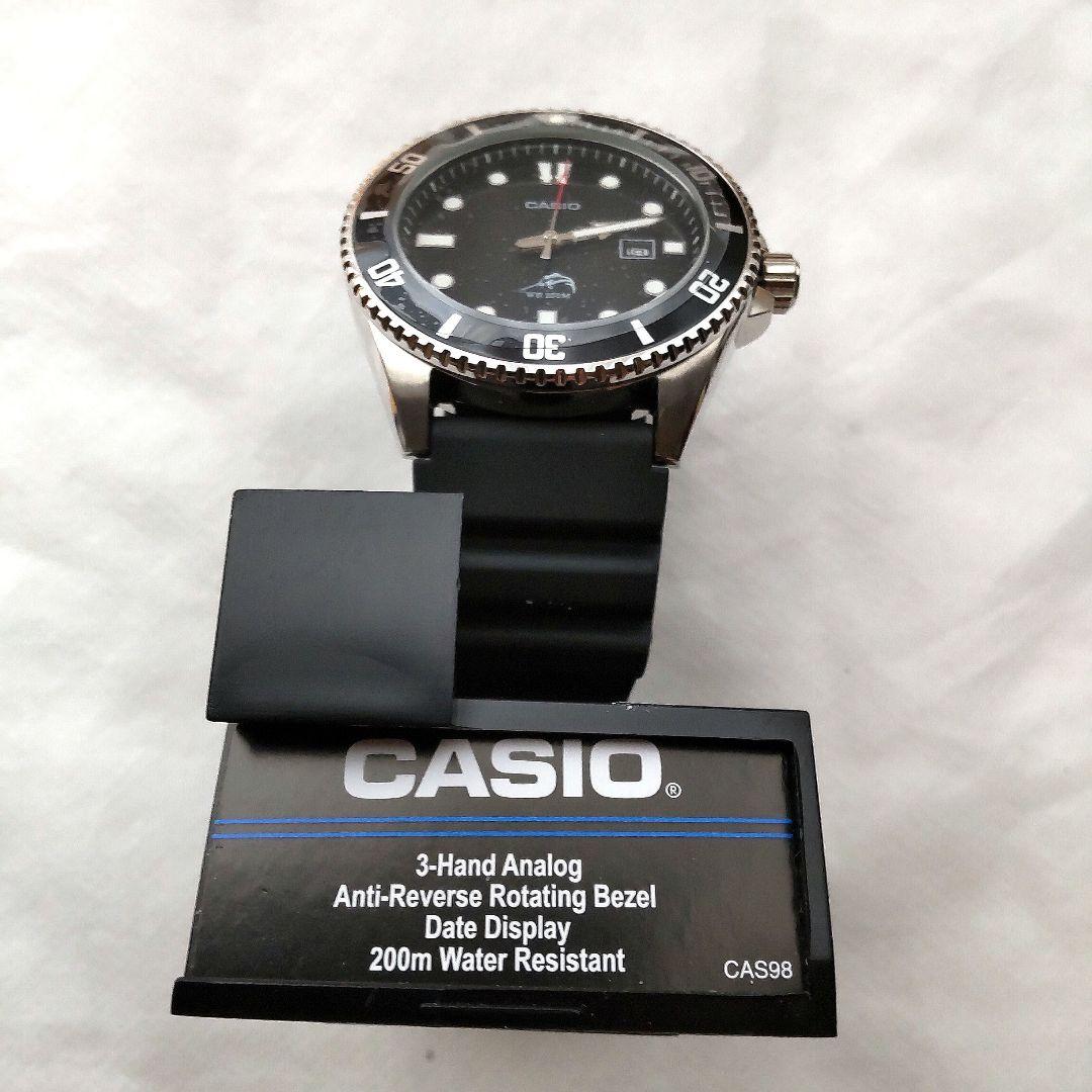 【新品・未使用品】CASIOカシオ (MDV-106)カジキダイバー日本未発売