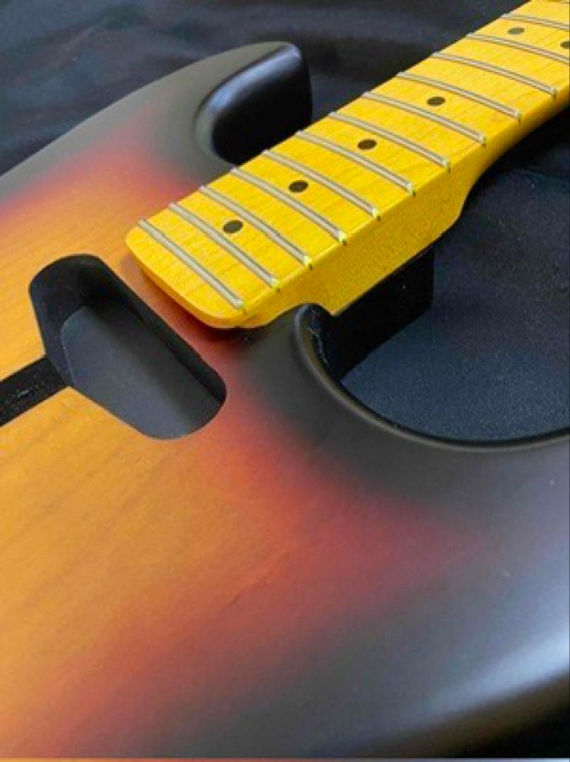 ストラトキャスターサテン塗装サンバーストボデイ&メイプルネック訳あり特価セット