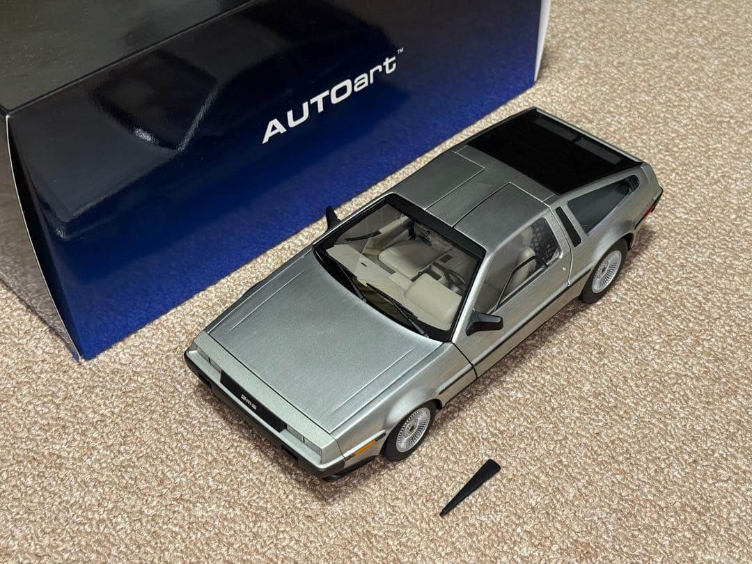 Autoart DeLorean DMC-12 オートアート デロリアン1/18