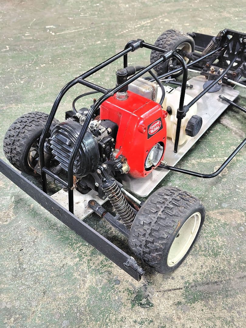 【ジャンク品 部品取り KYOSHO Robin ガソリンRCバギー】