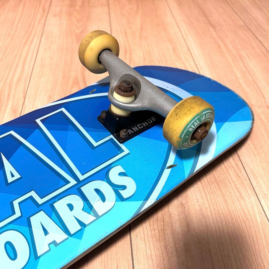 REAL 8.0インチ スケートボード コンプリートデッキ リアル