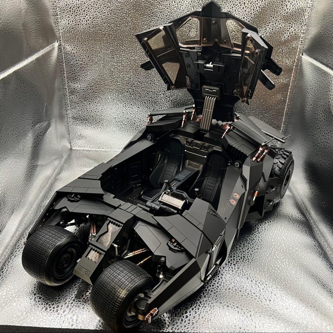 1/12 バットモービル とバットマンフィギュアキットの完成品(LED電飾)
