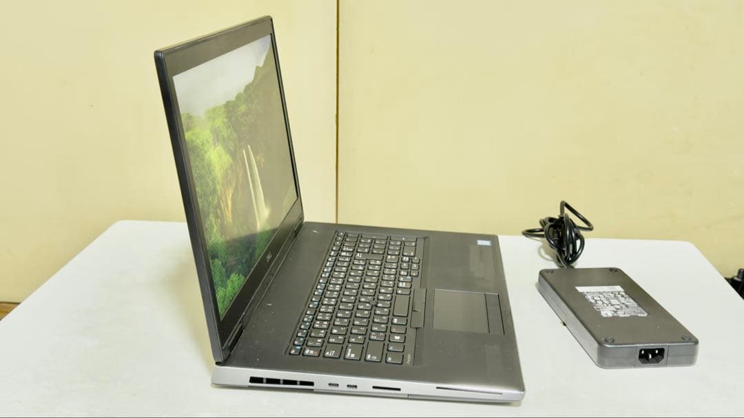 dell precision 7730 i7 8750h 16/256/500
