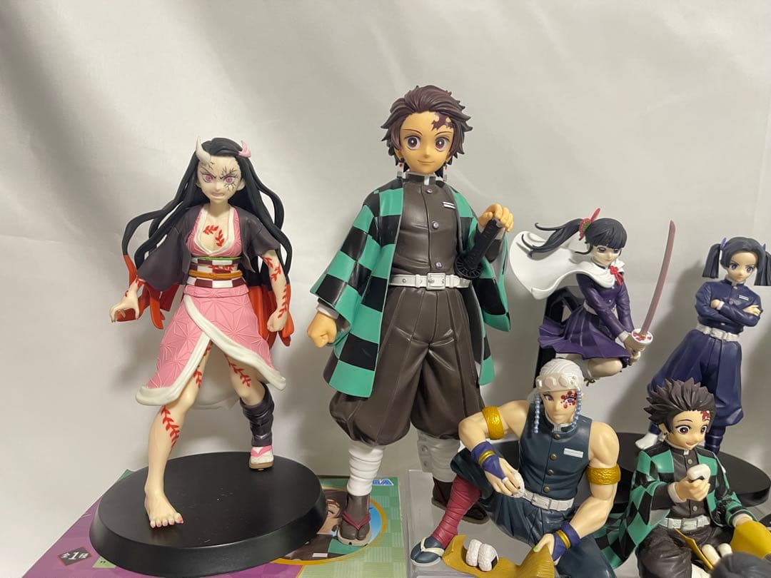 鬼滅の刃 22体フィギュアまとめ売り - メルカリ