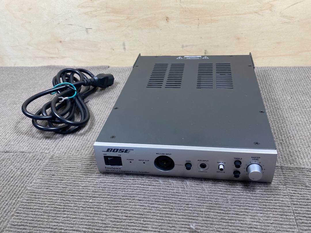09 BOSE IZA 250-LZ パワーアンプ