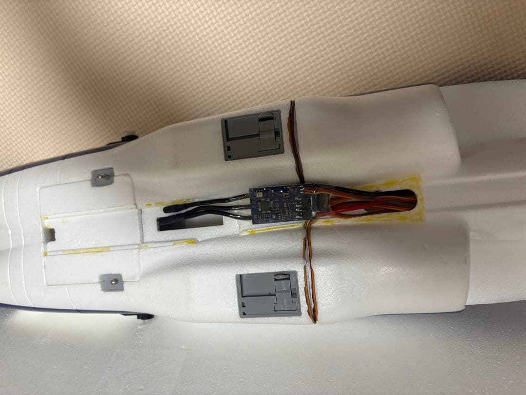 FMS 電動リモートコントロール飛行機 F-18 FIGHTER ARF