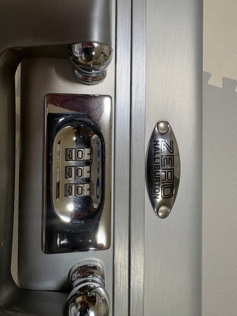 超美品ZEROHALLIBURTON ゼロハリバートン CEM-SI