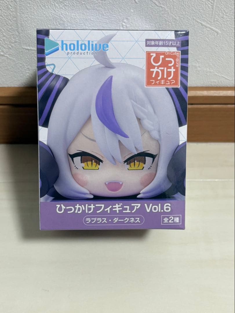 ホロライブ ひっかけフィギュア ラプラス・ダークネス hololive - メルカリ