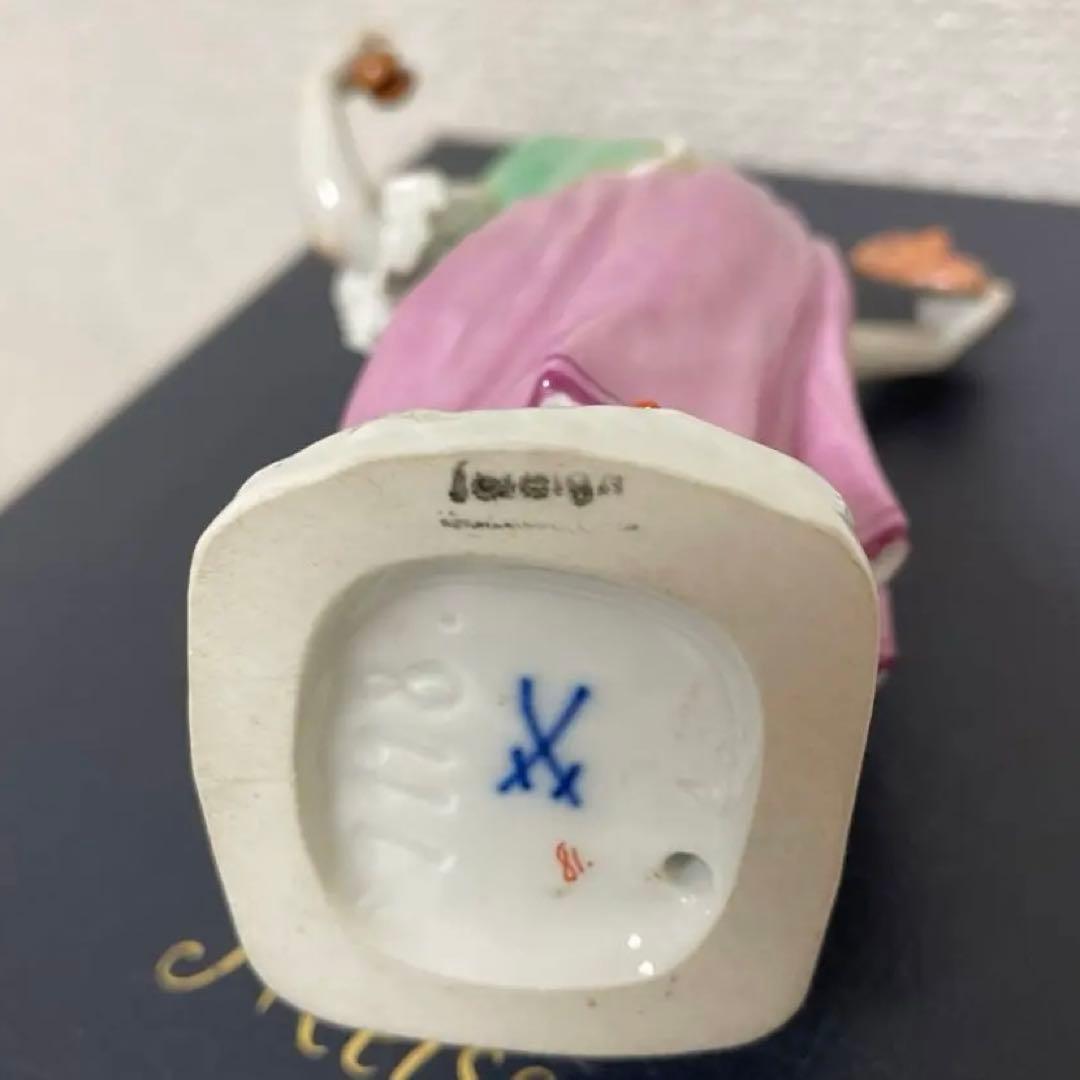 ケンドラー・コロンビーヌ・１４cm・左手の一部に綺麗な修復があります・マイセン・