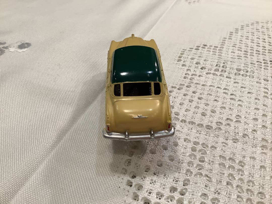 美品レア　DINKY TOYS BUICK ROADMASTER ミニカー