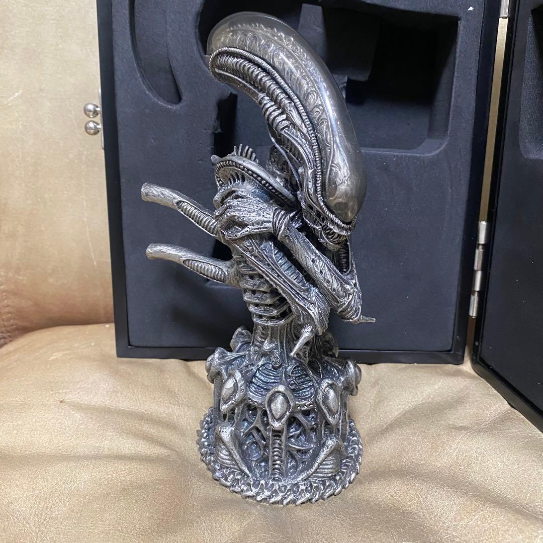 エイリアン スタチュー ピューター製