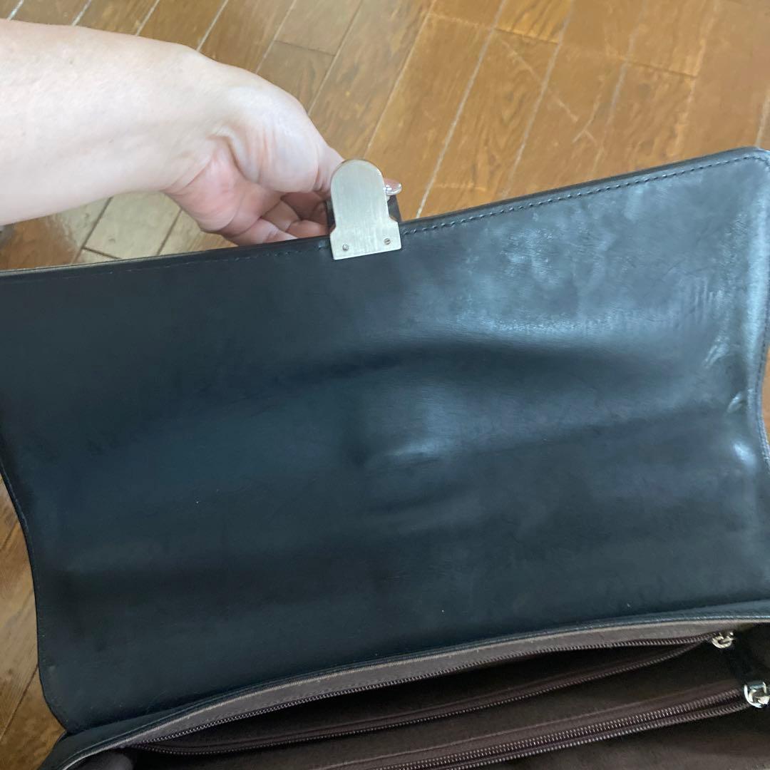 フェラガモ　黒 レザー ビジネスバッグ