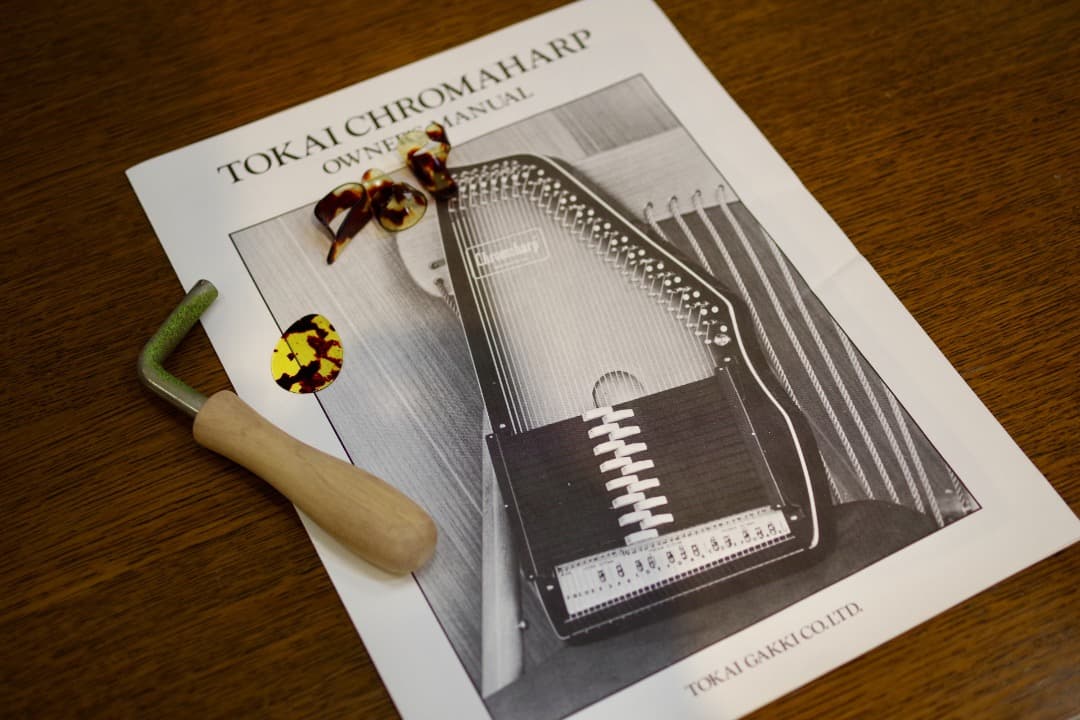 TOKAI GAKKIクロマハープCH-2S（教本、ハードケース付）
