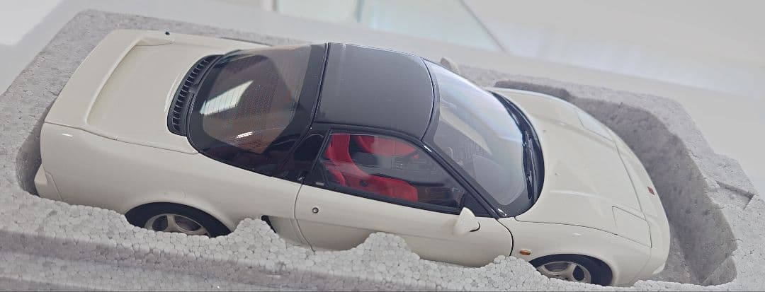 【稀少】 NSX タイプR 1/18 【AUTOART】