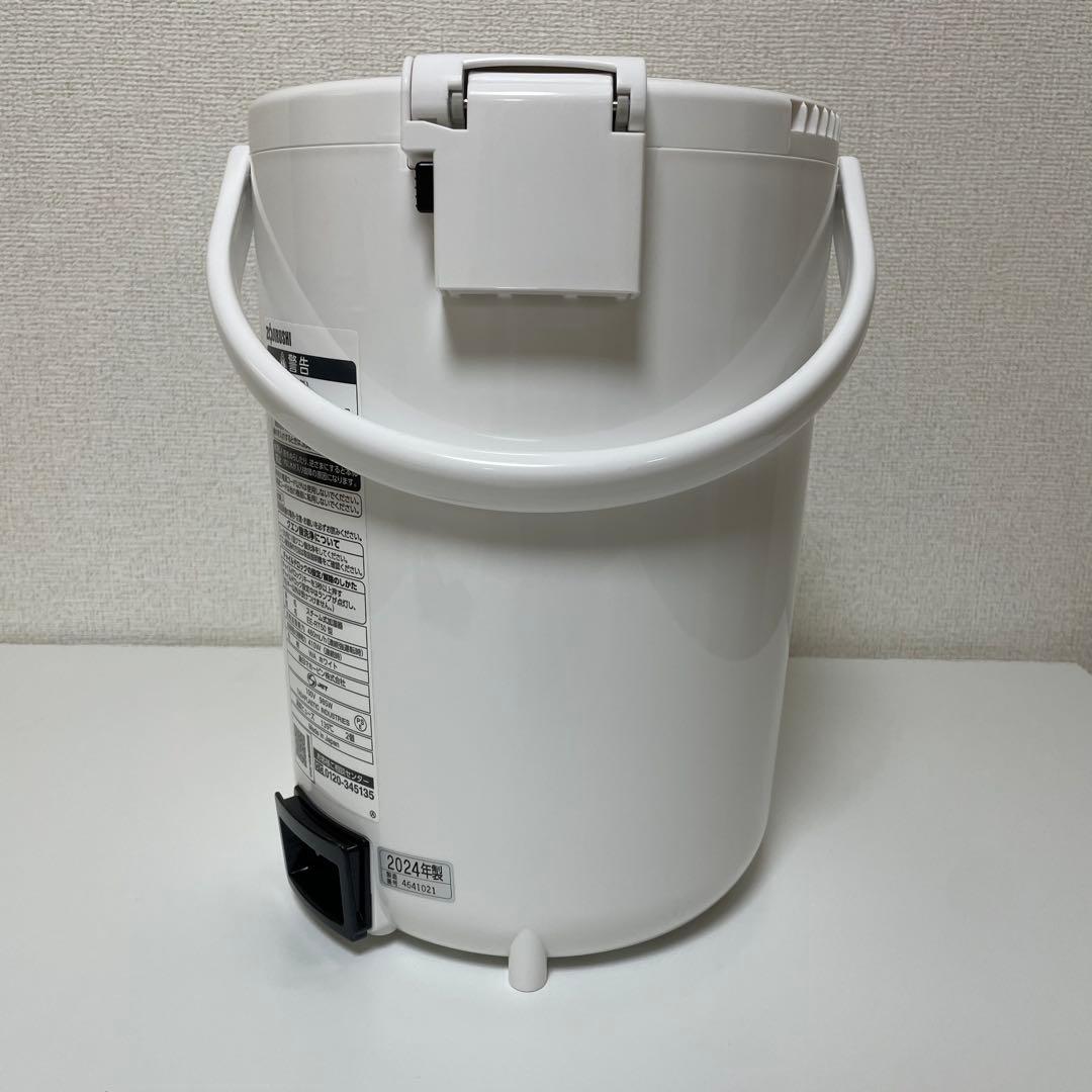 【a。】象印 加湿器 スチーム式 3.0L ホワイト EE-RT50-WA