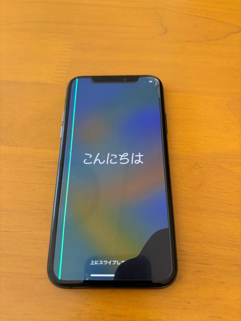 Apple iPhone xs(ひび割れあり、ジャンク品)