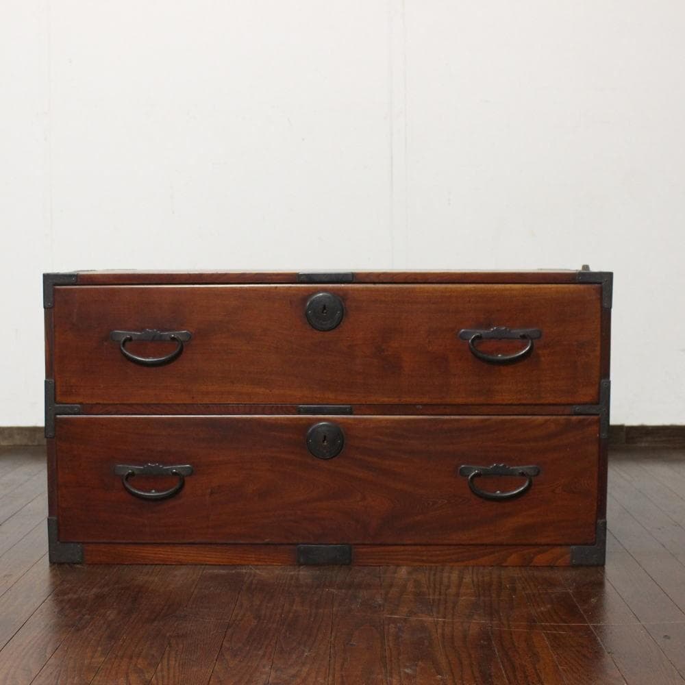 古い時代箪笥 前桐古家具/和家具/和骨董/店舗什器/ローボード/チェスト