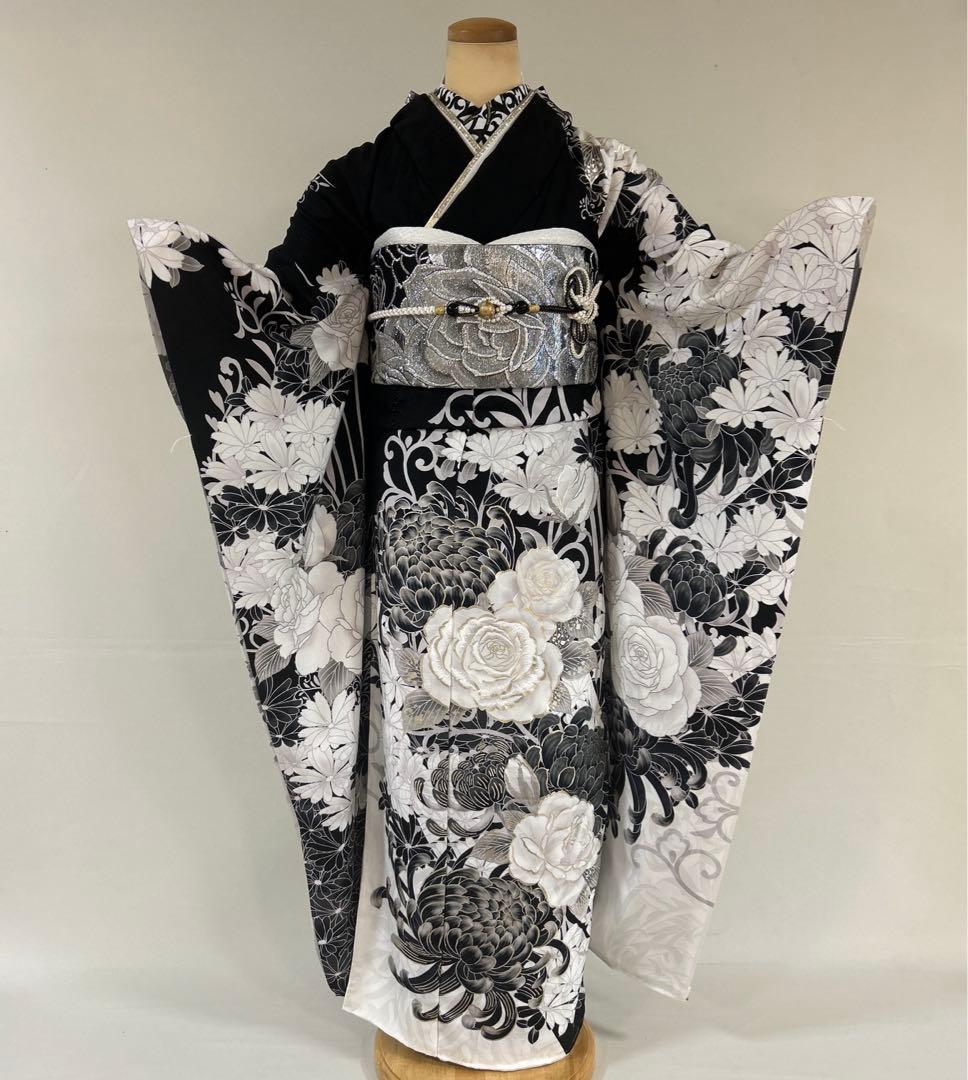黒地モノトーン シック 乱菊と薔薇の振袖フルセット