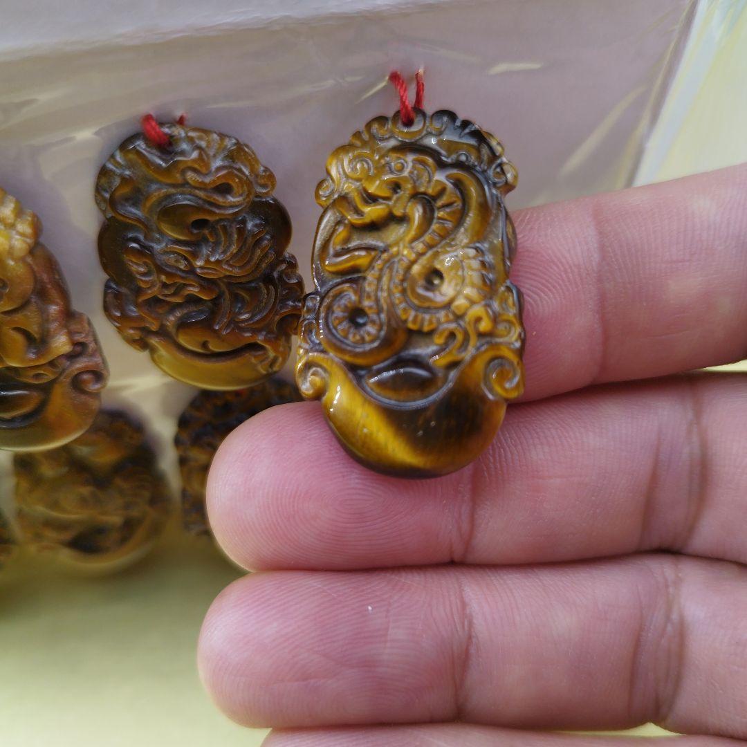 虎目石彫刻十二支ペンダントセット《整理番号:BB050》