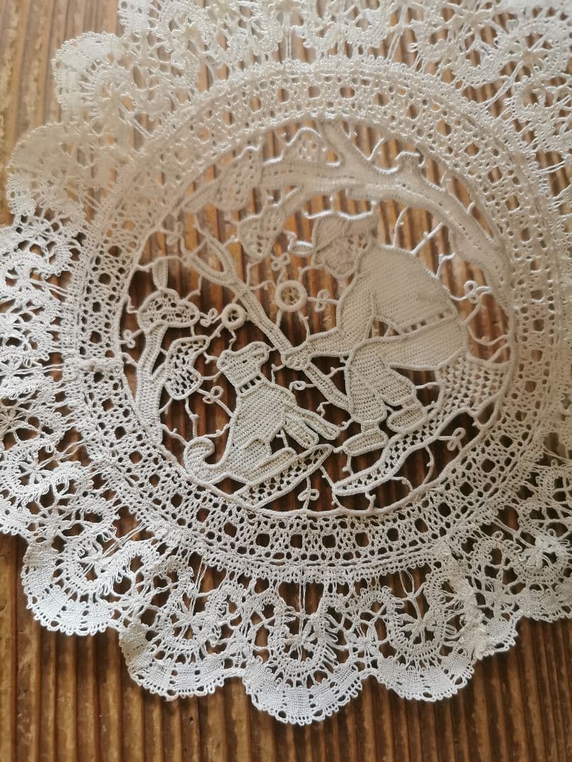 アンティーク ポワンドヴェニス 5人の天使のニードルワーク 手刺繍