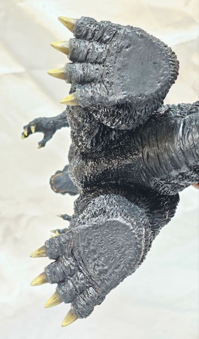 東宝30ｃｍ 酒井ゆうじ造形コレクション ゴジラ1991ギドゴジ北海道バージョン