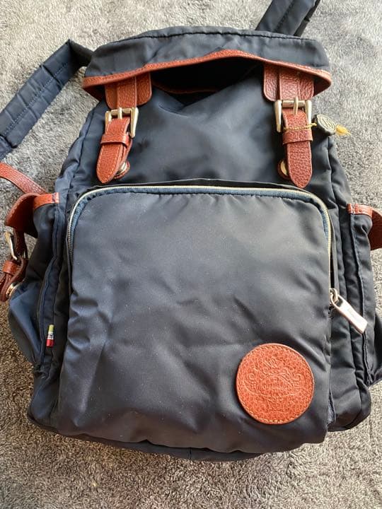 究極の古美術◼️蔵から美しい波の様な釉薬が流れているお皿が出て来