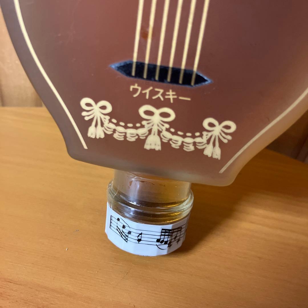 未開封】サントリー 響 リラギター型ボトル - 希少な旋律を