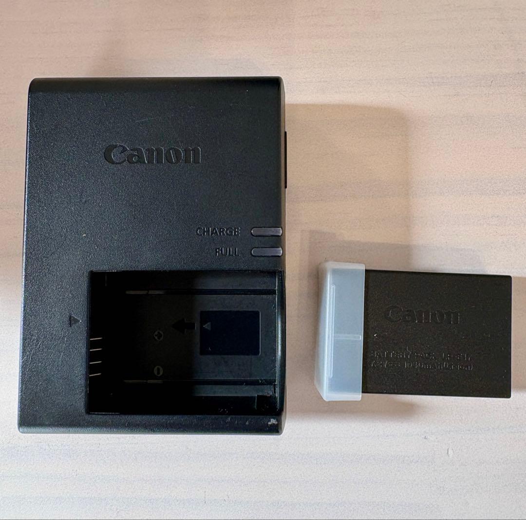 Canon EOS Kiss X9i ダブルレンズズームキット ケーブルおまけの通販は