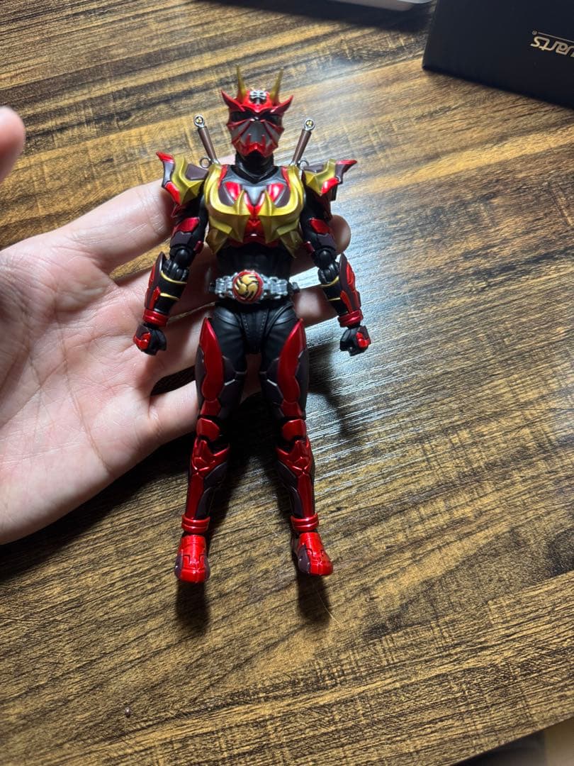 S.H.Figuarts(真骨彫製法) 仮面ライダー装甲響鬼