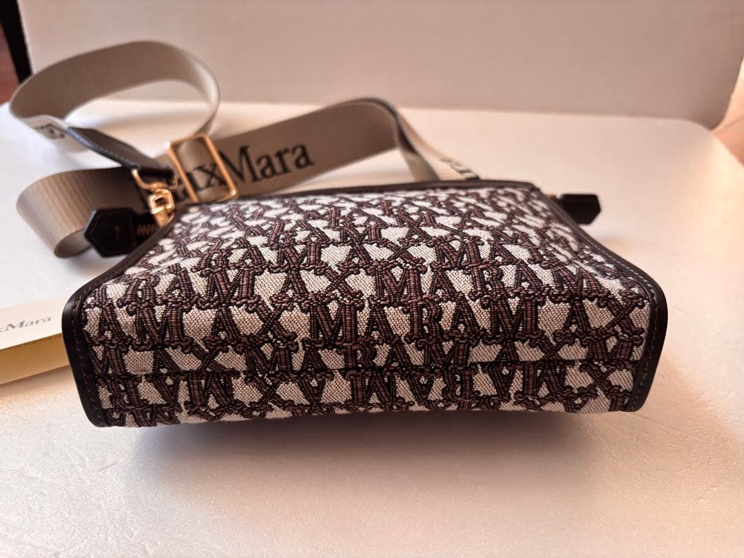 美品マックスマーラ　ジャガードミニショルダーバッグ　2way logoストラップ