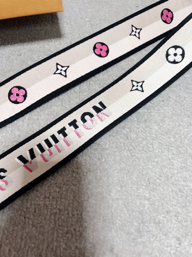 最終値下げ【新品】Louis Vuitton ルイヴィトン　ストラップ