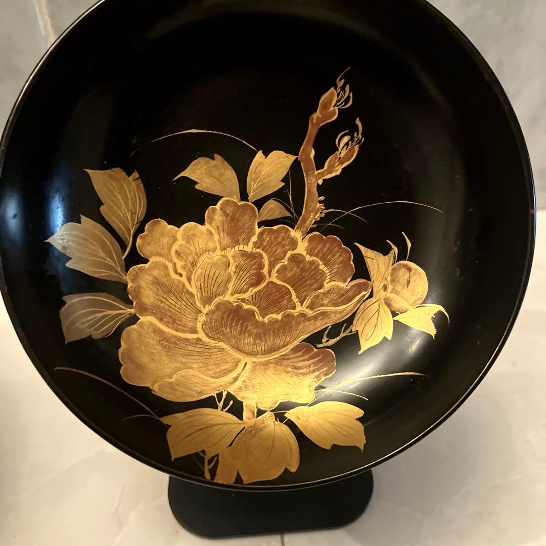 ユリコ様アンティーク明治 金彩の蝶々や牡丹の花が美し過ぎる木製