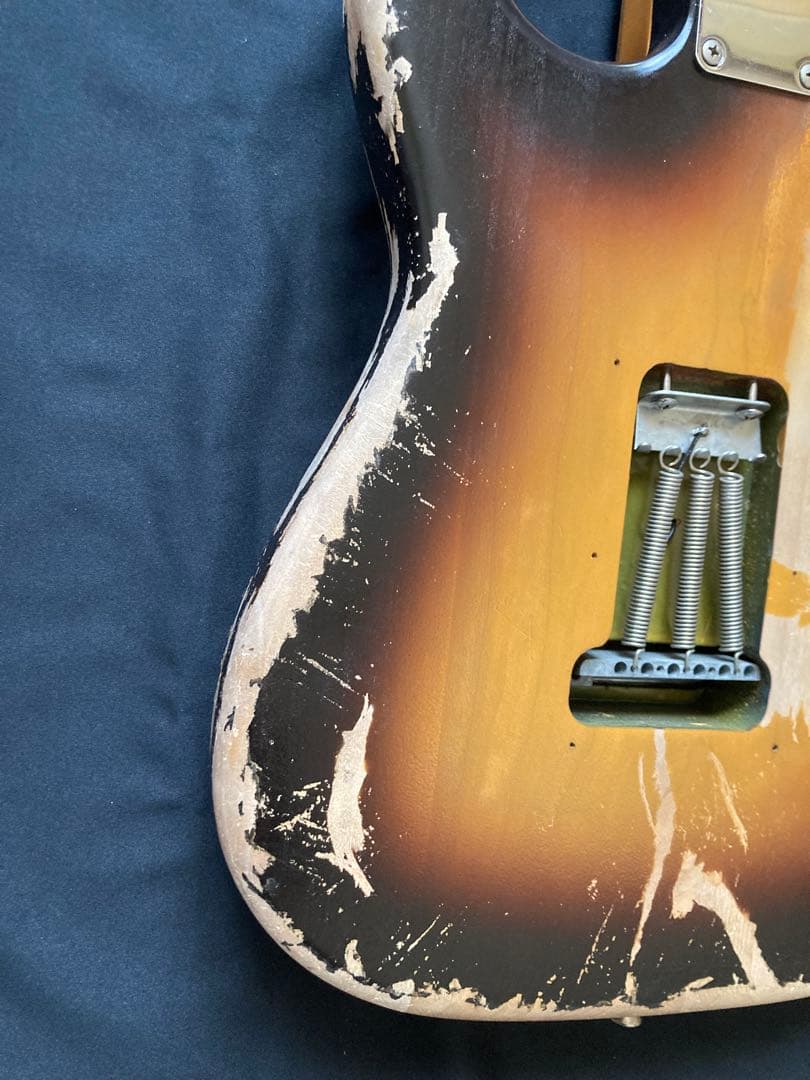 早い者勝ち #16ストラトキャスタータイプ ニトロセルロースラッカー