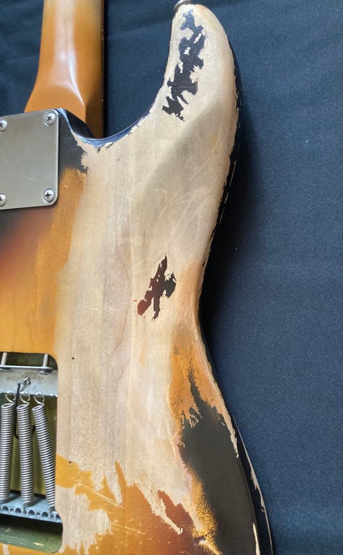 早い者勝ち #16ストラトキャスタータイプ ニトロセルロースラッカー