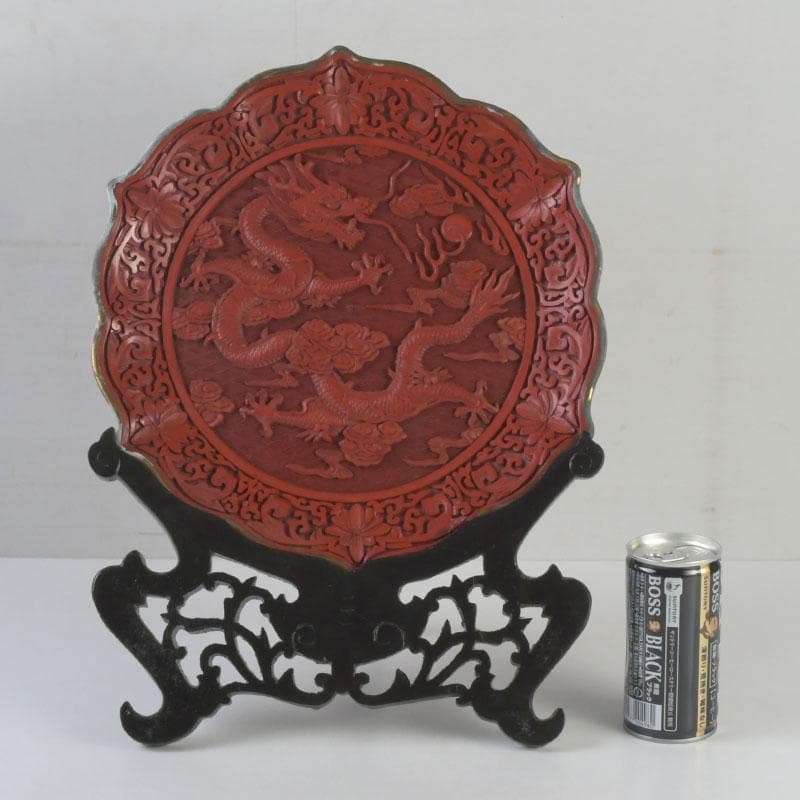 中国　剔紅　堆朱　雲龍文盤　輪花皿　飾皿　皿立付　M　9776